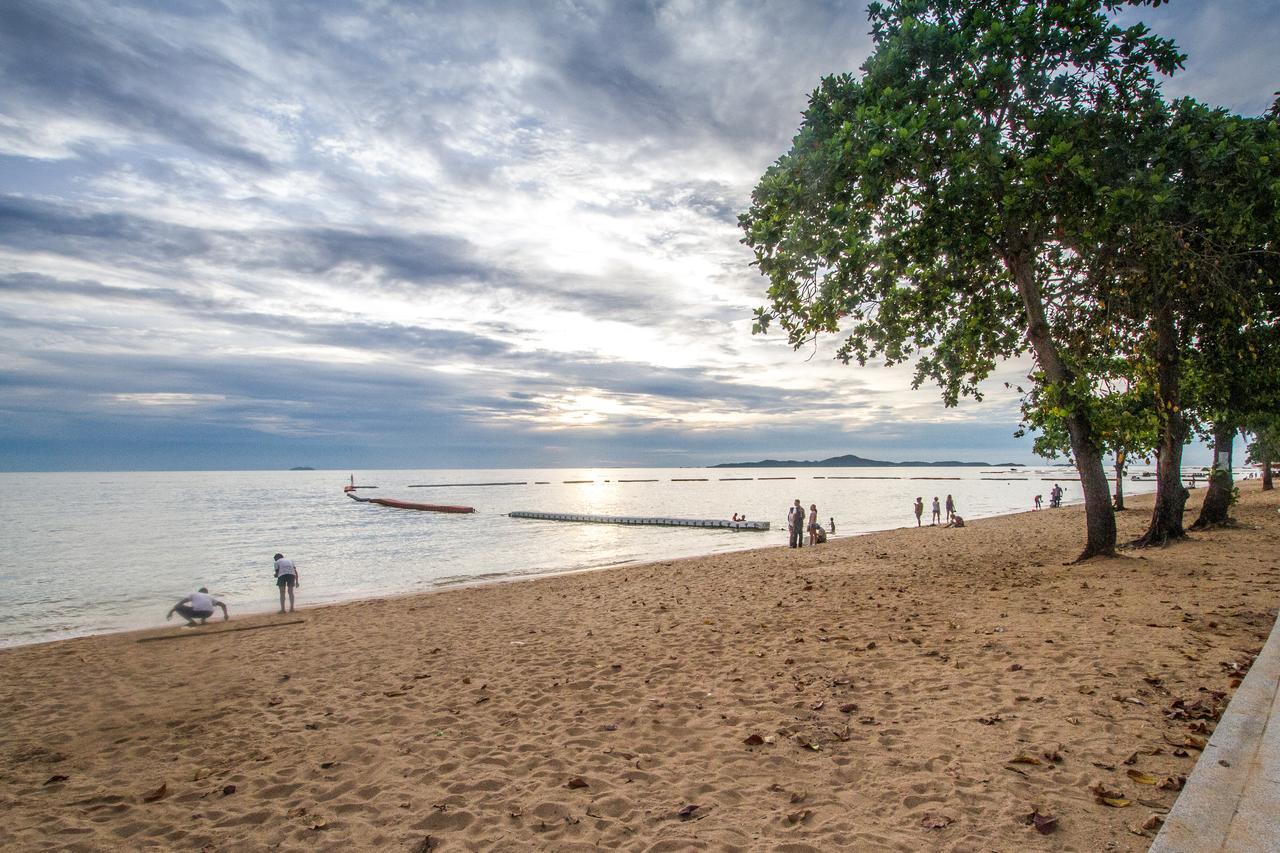Villa Navin Beach Residence Bãi biển Jomtien Ngoại thất bức ảnh